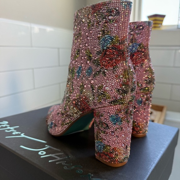 Betsey Johnson Cady Rhinestone Ankle Boots 7.5M NIB - Picture 6 of 9